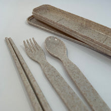 Load image into Gallery viewer, Wheat straw plastic cutlery set beige
