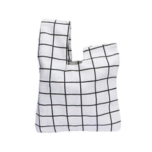 Load image into Gallery viewer, Knotted cotton lunch bag white and black check
