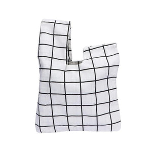 Knotted cotton lunch bag white and black check
