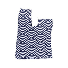 Load image into Gallery viewer, Knotted cotton lunch bag navy and white scallops
